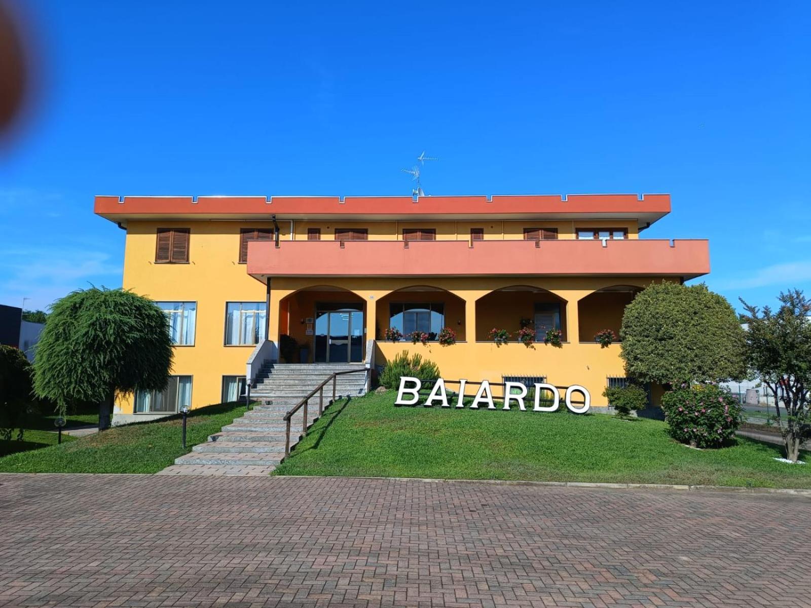 Hotel Baiardo Romagnano Sesia ภายนอก รูปภาพ